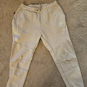 Nike Tech Fleece Pants